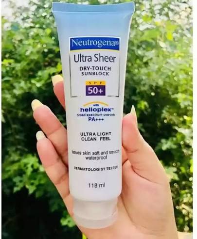 Neutrogena Ultra Sheer Dry-Touch Sunblock SPF 50+ (118ml)